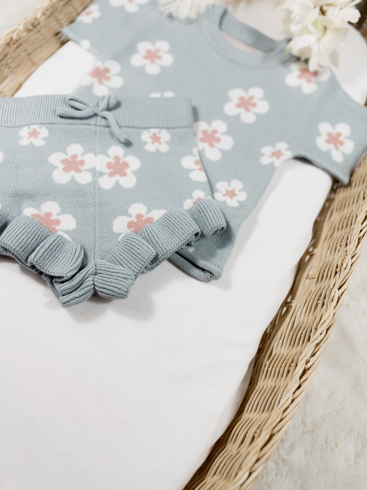 Daisy Knit Tee & Shorts Set🌼