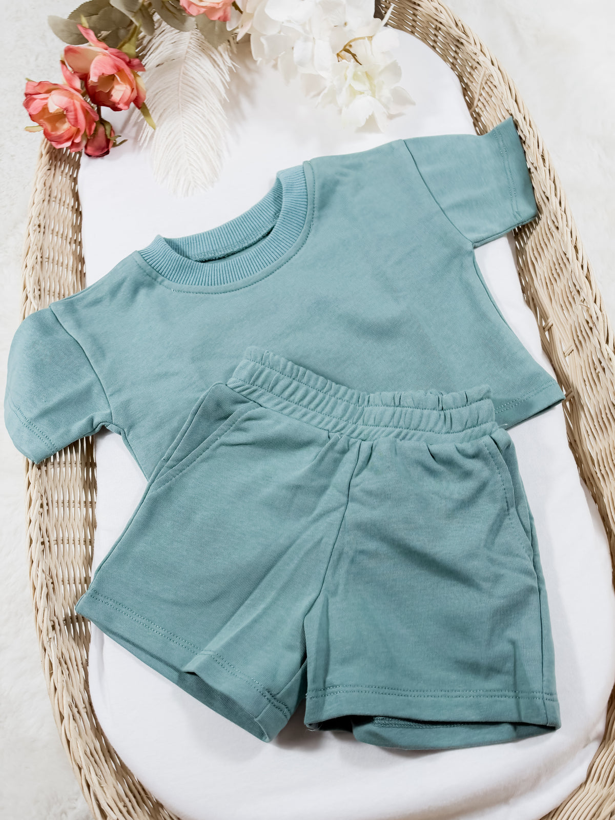 Everyday Tee & Shorts Set 🤍